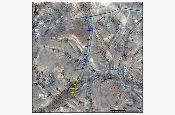 灌溉系统遗址，蓝色引水坝，黄色为拦水坝
